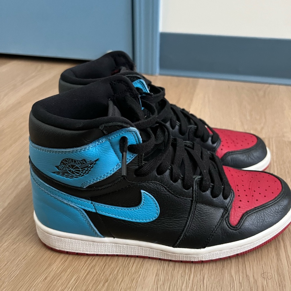 AirJordan 1. Unc to Chicago. Size 9